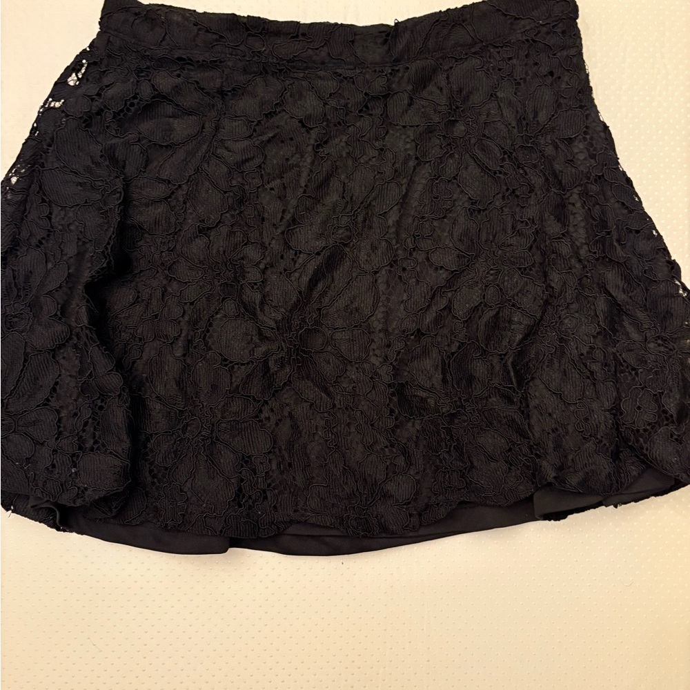 Forever 21 Black Floral Lace Mini Skirt